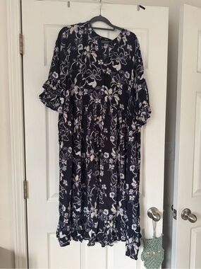 ellos Black maxi dress with Floral Paisley Print Sz M plus